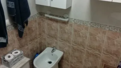 Piso en alquiler en Avenida de Carvajal, Las Gaviotas-Carvajal (Fuengirola) de 1.100 €<span>/mes</span>