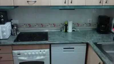 Piso en alquiler en Avenida de Carvajal, Las Gaviotas-Carvajal (Fuengirola) de 1.100 €<span>/mes</span>