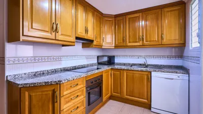 Piso en Carrer Riu Algar photo 5