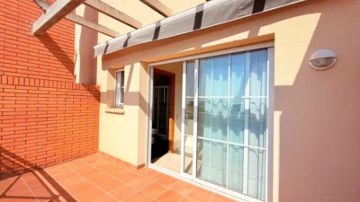 Semi-detached house on Carrer de Joaquim Mir photo 41