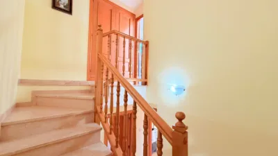 Semi-detached house on Carrer de Joaquim Mir photo 33