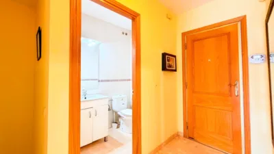 Semi-detached house on Carrer de Joaquim Mir photo 9
