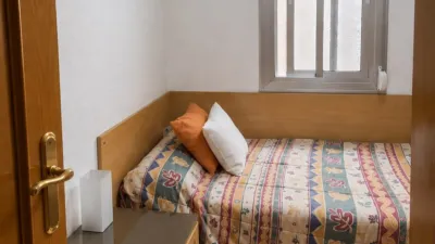 Apartment in Estruch-Eixample photo 8