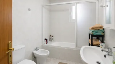 Apartment at Avinguda Romani, 1 photo 17