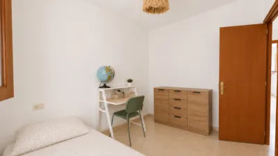 Apartment at Avinguda Romani, 1 photo 24