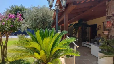 Chalet on Carrer de la Pineda, 22 photo 9