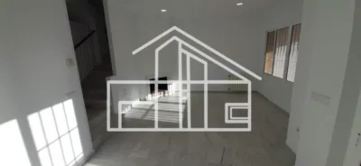 Chalet adosado en venta en El Águila-Las Redes-Fuentebravía - Más