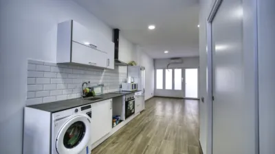 Apartment in Centre photo 12