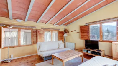Rustic house on Carrer del Mig, 1 photo 4