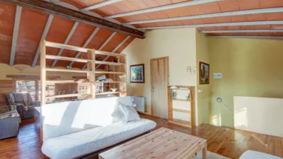 Rustic house on Carrer del Mig, 1 photo 6