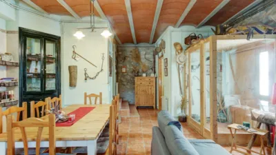 Rustic house on Carrer del Mig, 1 photo 13