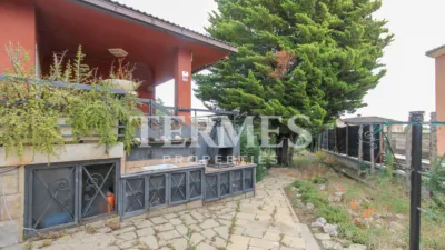 Single-family home on Carrer de Manresa photo 3