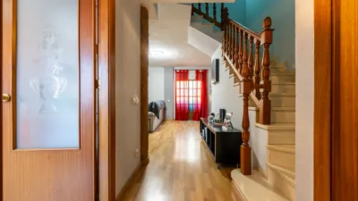 Casa pareada en venta en Calle de la Carabela La Pinta - Vista 3