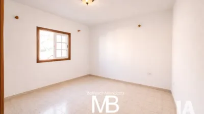 House on Calle Pintor Jose Aguiar, 32 photo 12