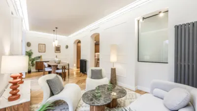 Apartment on Calle de Alfonso XII photo 2