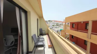 Apartment on Avenida del Arquitecto Gómez Cuesta photo 2