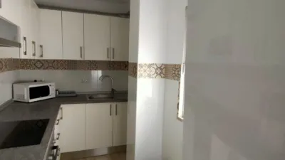 Apartment on Doctores González Meneses Street photo 6