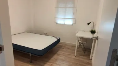 Apartment on Doctores González Meneses Street photo 4