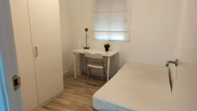 Apartment on Doctores González Meneses Street photo 5