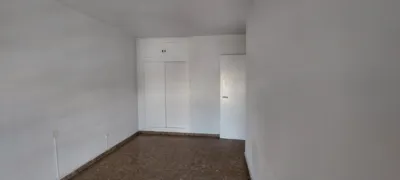 Apartment on Avenida Presidente Adolfo Suárez photo 18