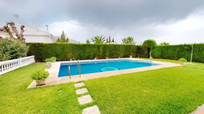 Chalet en Urbanización de las Lomas photo 5