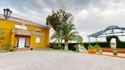 Chalet en Urbanización de las Lomas photo 3