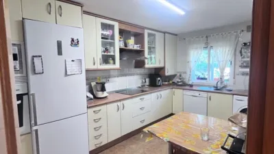 Semi-detached house on Calle de Carmen Antuñano photo 56