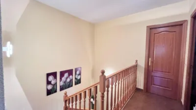 Semi-detached house on Calle de Carmen Antuñano photo 18