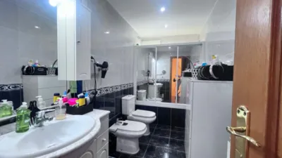 Semi-detached house on Calle de Carmen Antuñano photo 33