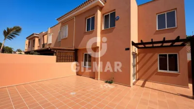 Semi-detached villa on Avenida Arenita photo 2
