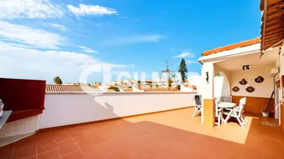 Semi-detached chalet on Calle Andorra photo 21