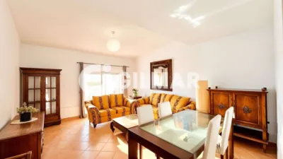 Semi-detached chalet on Calle Andorra photo 5