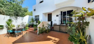 Semi-detached house on Manantial Street photo 24