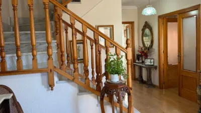 Semi-detached chalet on Calle de Baco photo 4