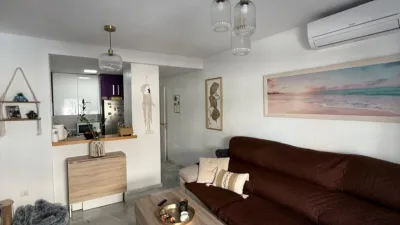 Top-floor apartment on Calle Antonio Pintor photo 21