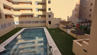 Top-floor apartment on Calle Antonio Pintor photo 37