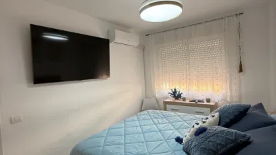 Top-floor apartment on Calle Antonio Pintor photo 25