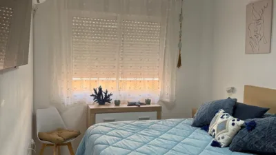 Top-floor apartment on Calle Antonio Pintor photo 22