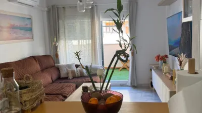 Top-floor apartment on Calle Antonio Pintor photo 18
