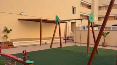 Top-floor apartment on Calle Antonio Pintor photo 32