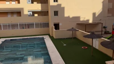 Top-floor apartment on Calle Antonio Pintor photo 36