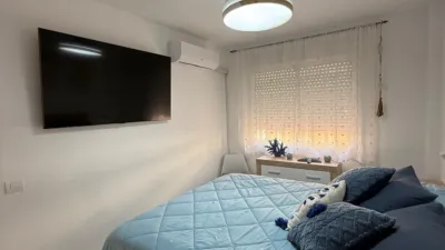 Top-floor apartment on Calle Antonio Pintor photo 24
