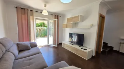Semi-detached house on Calle Los Castaños photo 4