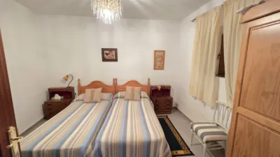 Casa en venta en Calle Virgen, 67, cerca de Camino del Pantano, Aliseda de 59.900 €