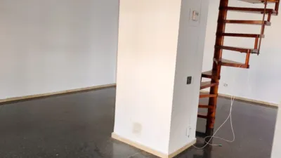 Piso en alquiler en Calle Cristóbal Sánchez Fuentes, Los Remedios (Distrito Los Remedios. Sevilla Capital) de 1.315 €<span>/mes</span>