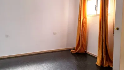 Piso en alquiler en Calle Cristóbal Sánchez Fuentes, Los Remedios (Distrito Los Remedios. Sevilla Capital) de 1.315 €<span>/mes</span>