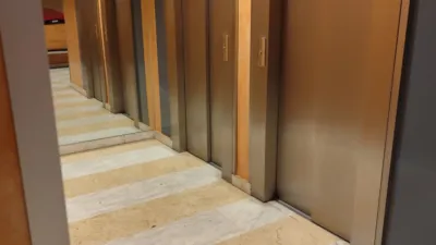Piso en alquiler en Calle de Fuenteovejuna, La Florida-Huerta del Pilar (Distrito Nervión. Sevilla Capital) de 1.500 €<span>/mes</span>