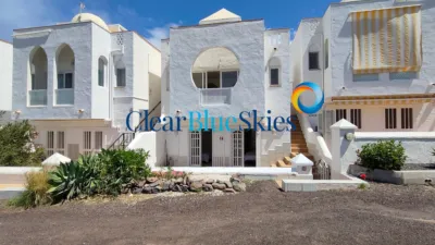 Terraced house in Calle de la Laja photo 2