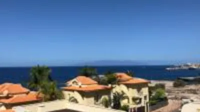 Casa en venta en Avenida Juan Carlos I, 53, Los Cristianos (Arona) de 995.000 €