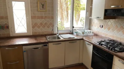 Casa en venta en Avenida Juan Carlos I, 53, Los Cristianos (Arona) de 995.000 €